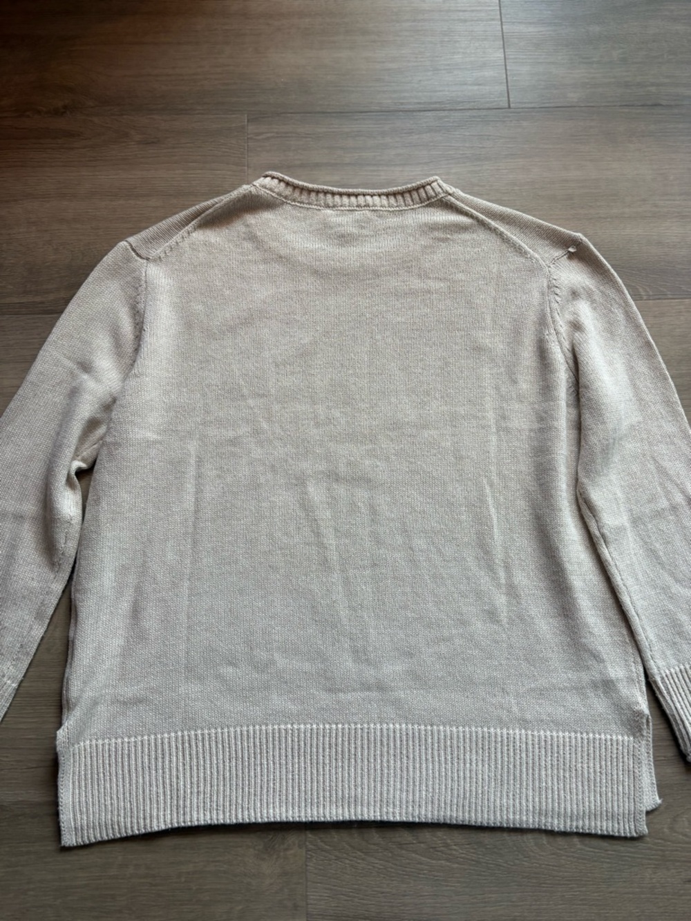 Soft Link Stitch Crewneck Sweater in Beige- size M - Picture 2 of 8